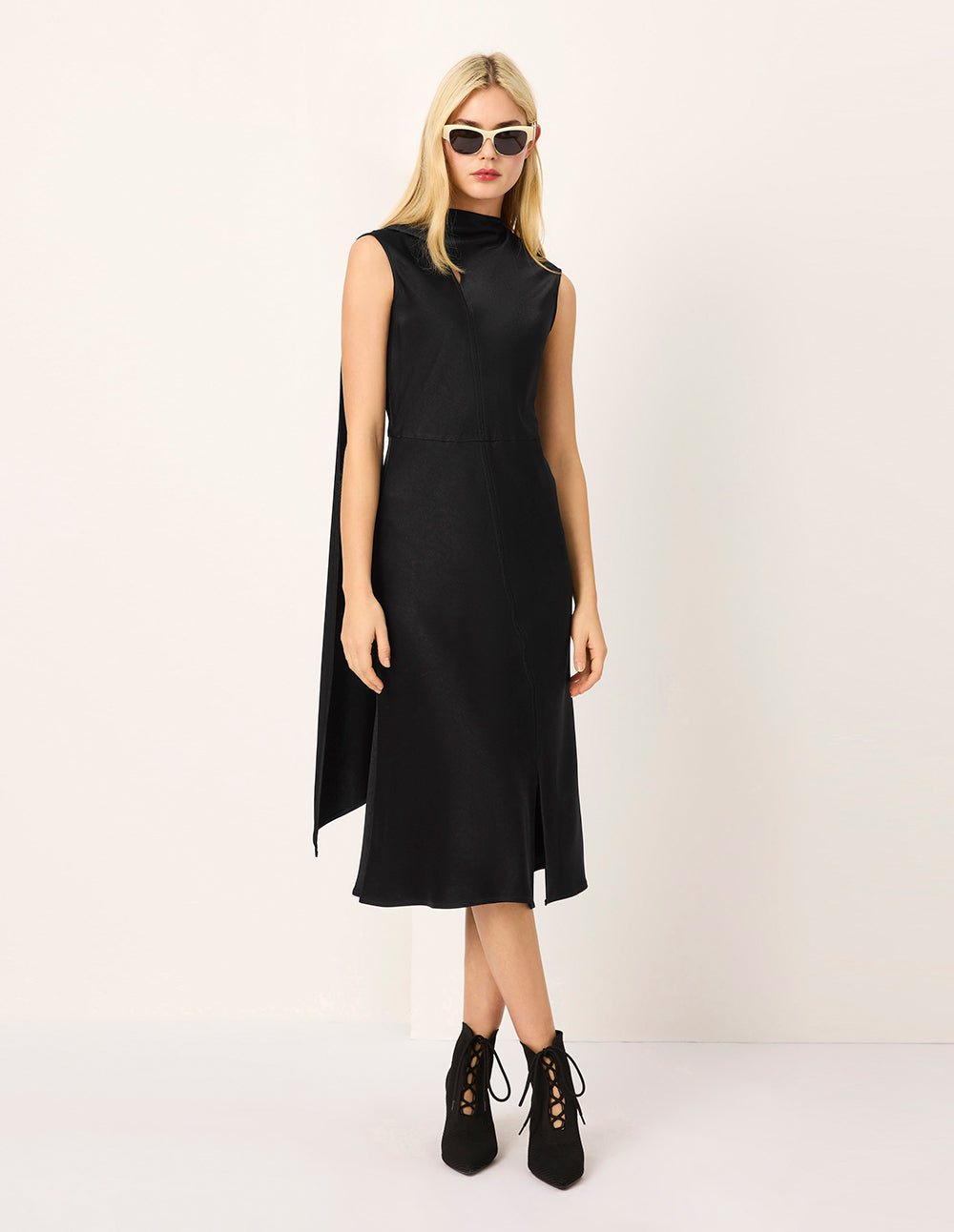 MARYLING Round Neck Sleeveless Slit Midi Dress