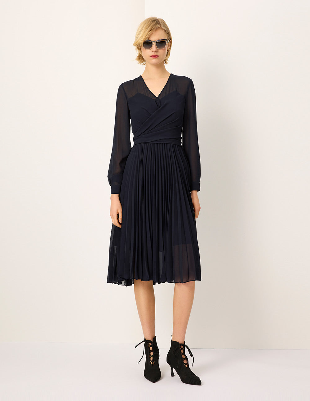 MARYLING V-Neck Long-Sleeve Wrap Tie-Waist Pleated Midi Dress