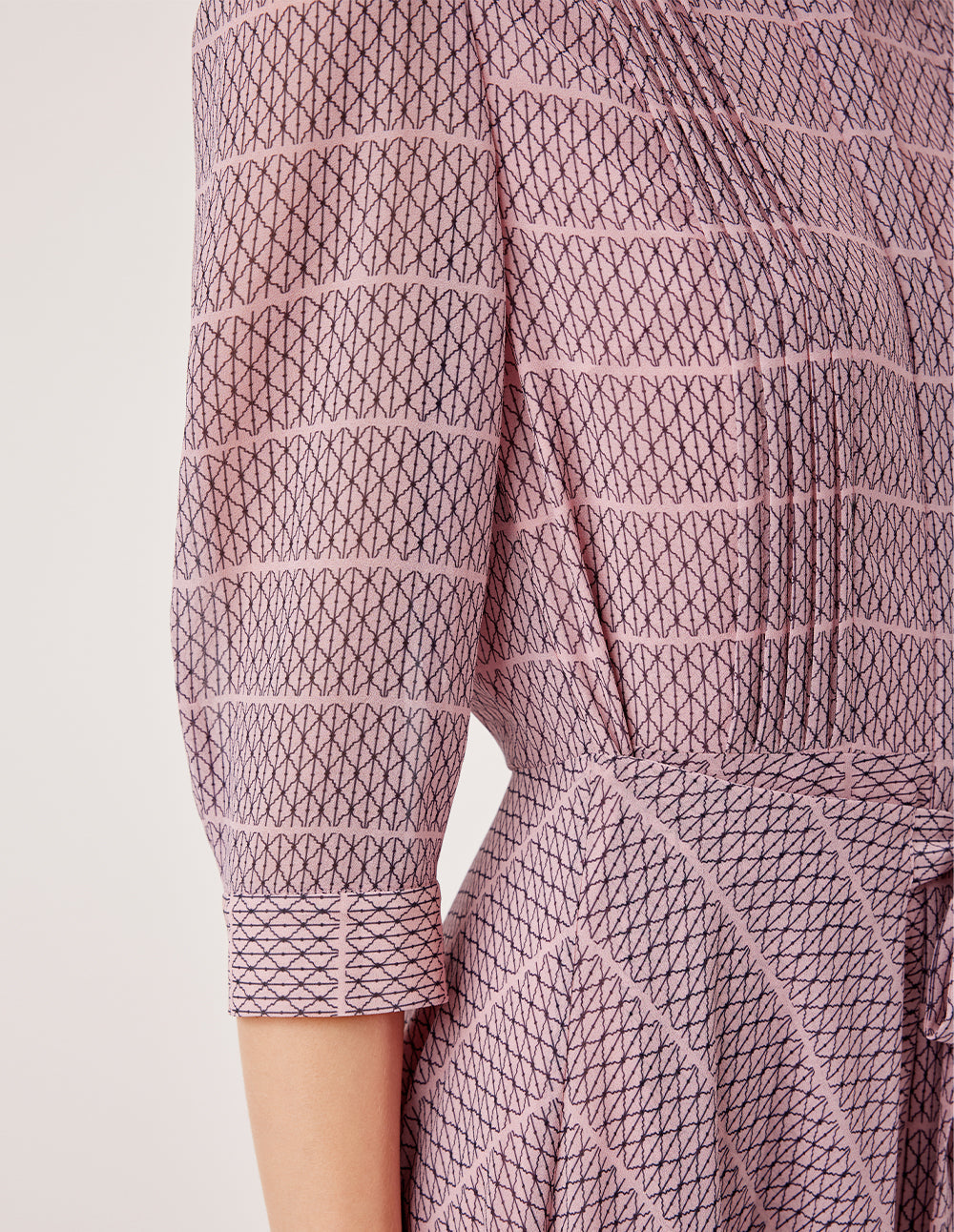 MARYLING Lapel Puff Long-Sleeve Pin Tuck Plaid with Tie Belt Pleated Midi Shirt Dress